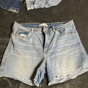Levi's Blue Jean Shorts High-Waisted Stonewashed